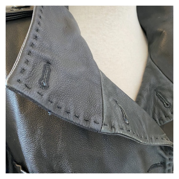 VINTAGE - LEATHER TRENCH COAT - Picture 4 of 14